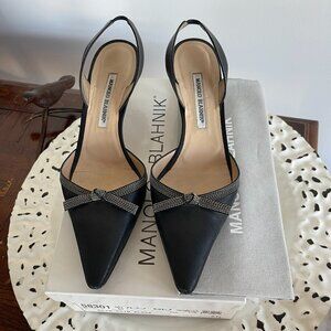 Vintage Manolo Blahnik Black Slingback Kitten Heels